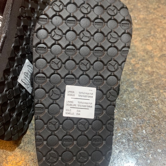 Puma Toddler 6C fuzzy slippers with strap. - Picture 2 of 3